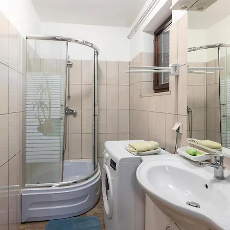 1 Bedroom In *